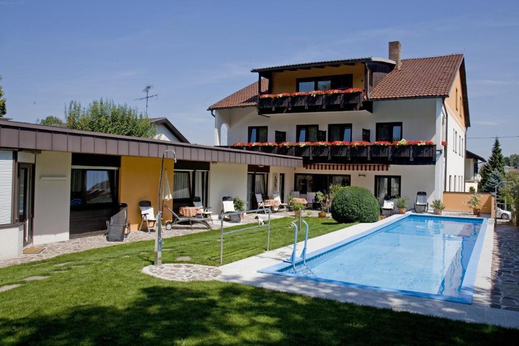 Parkpension Billroth Bad Hall Exterior foto